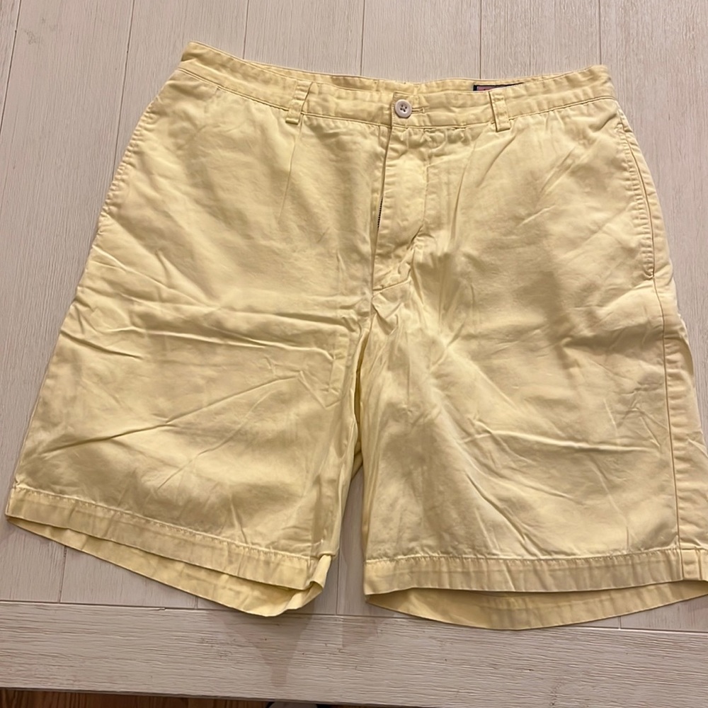Vineyard vine shorts